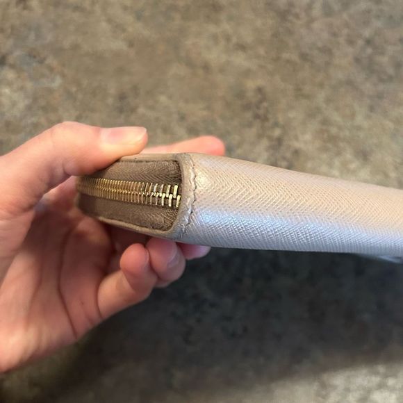 Prada Milano All Around Zip Long Wallet with authenticity - Picture 7 of 14